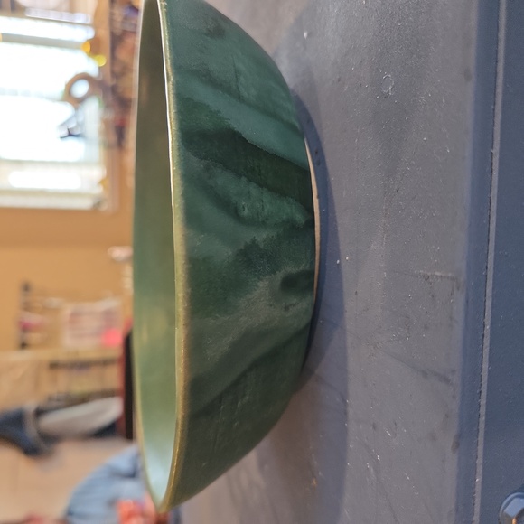 Matt Green Ceramic Hand Thrown Exotic Signed Bowl - Picture 7 of 7